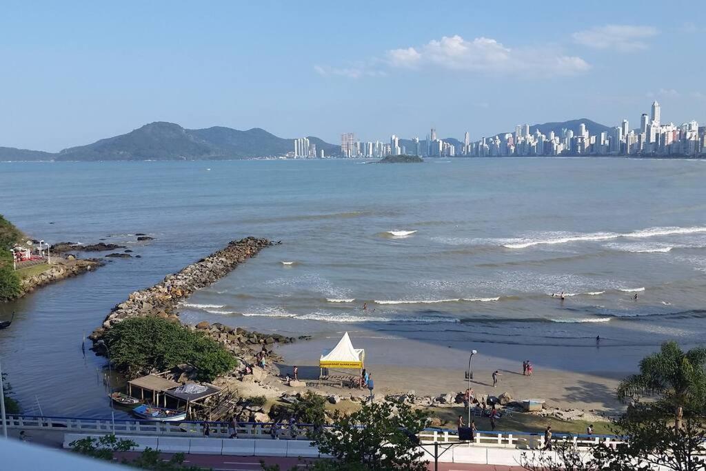 Piscina A Beira-Mar, Tranquilidade E Qualidade No Melhor De Bc Balneário Camboriú Exterior foto