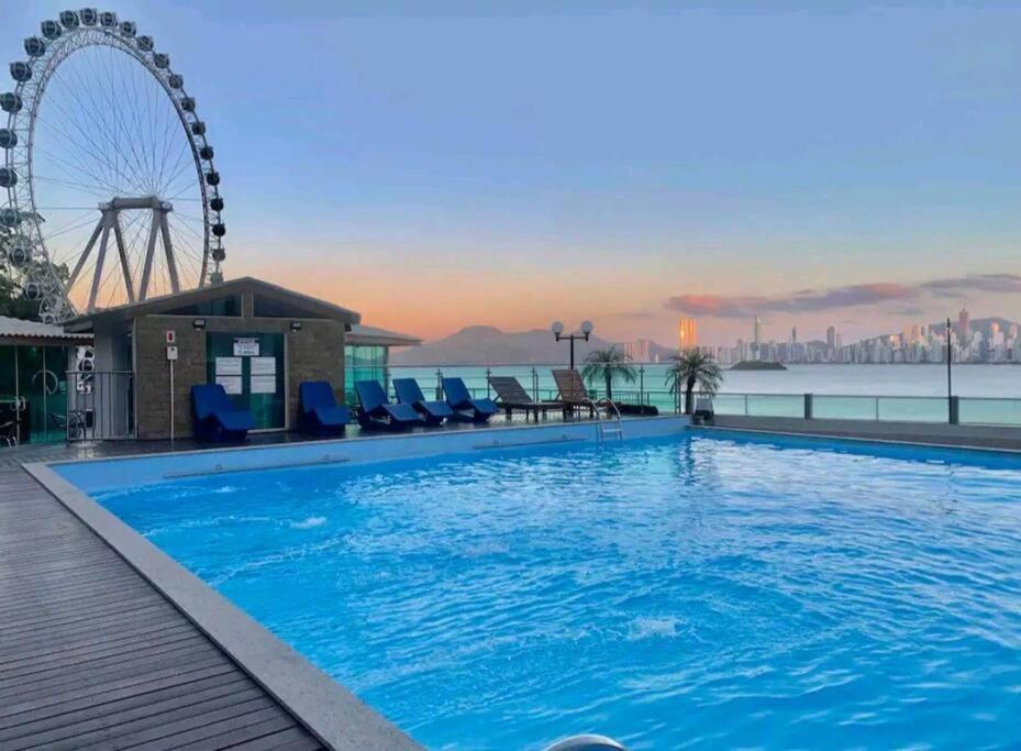 Piscina A Beira-Mar, Tranquilidade E Qualidade No Melhor De Bc Balneário Camboriú Exterior foto